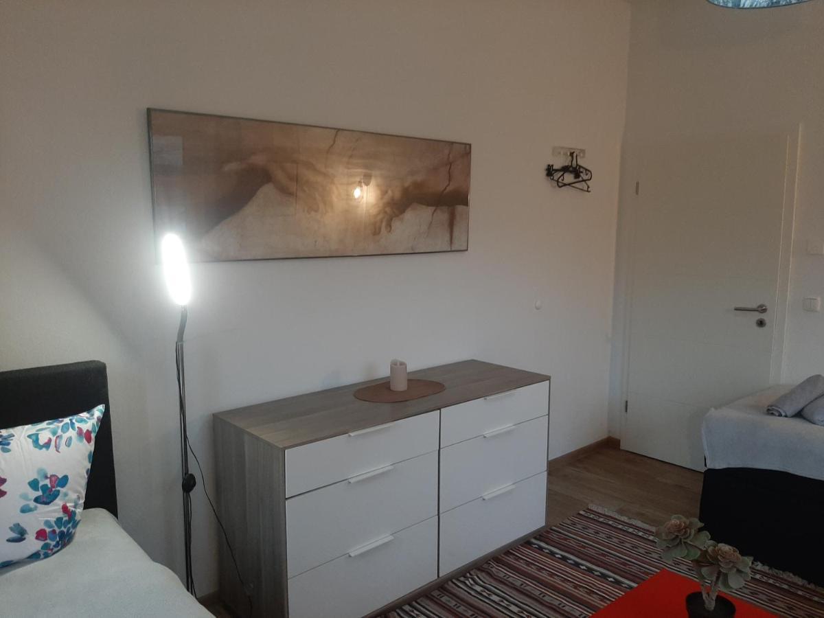 Appartamento Am Bahnhof Werneuchen Esterno foto